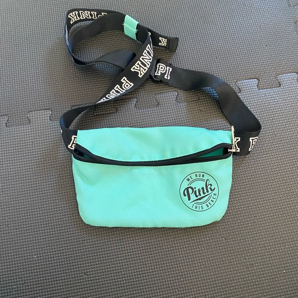 PINK Victoria's Secret Handbags - VS Pink crossbody bag